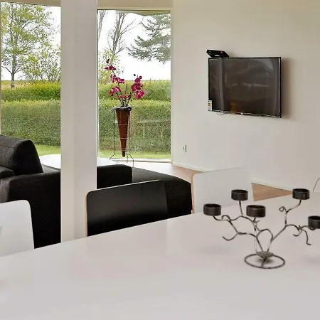 Three-bedroom Holiday In Juelsminde 5