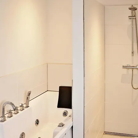 Three-bedroom Holiday In Juelsminde 5 *